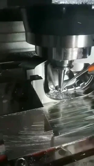 CNC 기계 가공 센터 Vmc1370V CNC 밀링 공작 기계 제조업체 금형 작업